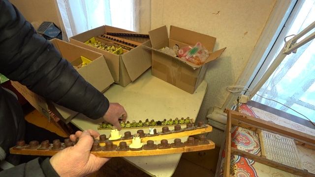 КАК МЫ ВЫВОДИМ МАТОК НА СВОЕЙ ПАСЕКЕ, ЧТО НУЖНО. смотреть онлайн