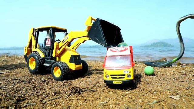 Перевозим змей и их яйца на новое место смотреть онлайн