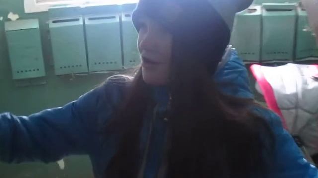 Влог: приколы в подъезде. смотреть онлайн
