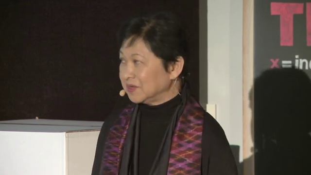 TEDxPioneerValley - Nadinne Cruz - Education on Fire.mov смотреть онлайн