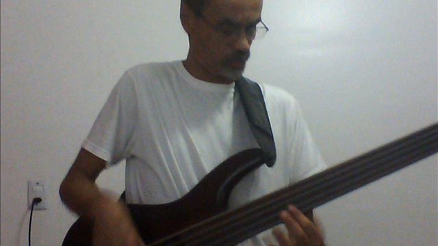 Groove Cort Fretless! смотреть онлайн