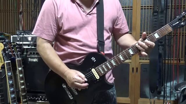 Gibson USA LesPaul FutureTribute 2013 001 смотреть онлайн