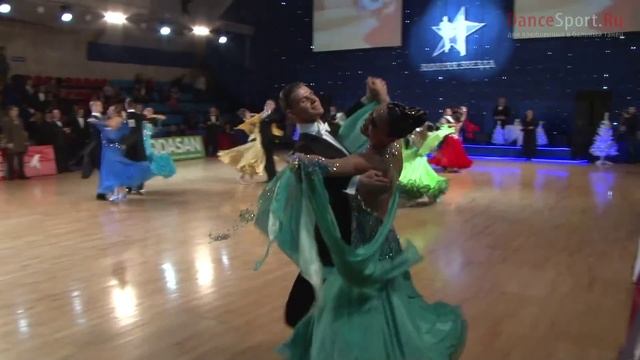 Виктор Куренков - Алена Бойко, 1/2 Viennese Waltz смотреть онлайн