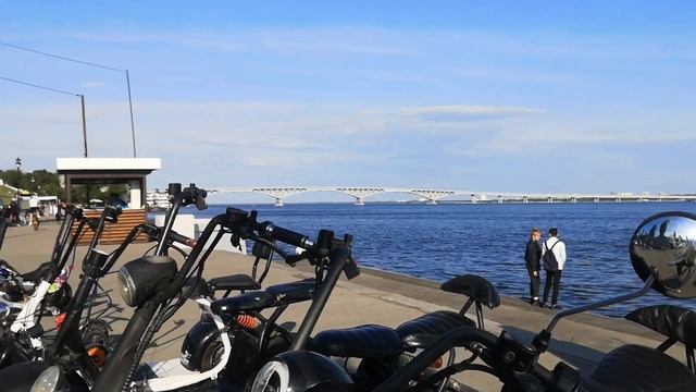 Саратов. Набережная. Прокат электроскутеров. смотреть онлайн