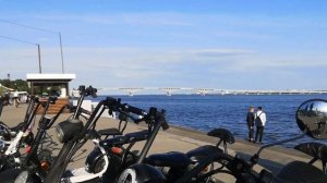 Саратов. Набережная. Прокат электроскутеров.