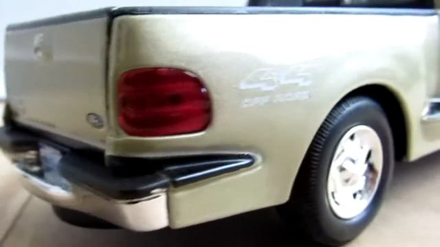 1:24 Ford F-150 смотреть онлайн