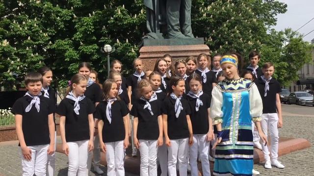 Россия. "Во кузнице". Хор "Эхо" Москва. Сочи, жди! смотреть онлайн