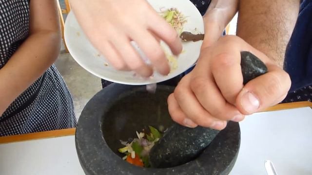 The First Multilingual Cooking School in Chiang Mai смотреть онлайн