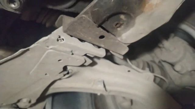 Меган 2 2008г 1.6 АКПП Стук при ускорении и торможении. 2е видео смотреть онлайн