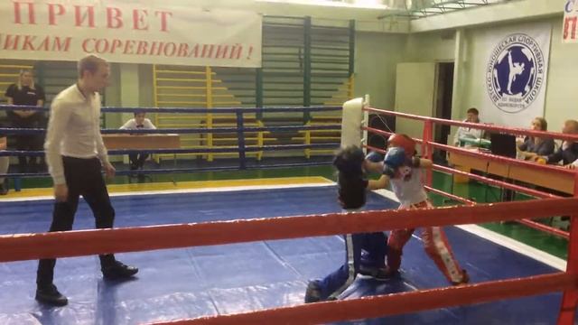 Первенство ДЮСШ по видам единоборств, Финал, Лайтконтакт, Адамия Георгий (красный угол), 1 раунд