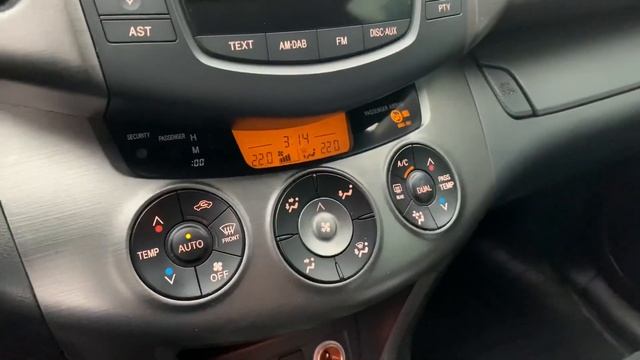 TOYOTA RAV4 2.0 АВТОМАТ ОФІЦІЙНА 2012 смотреть онлайн