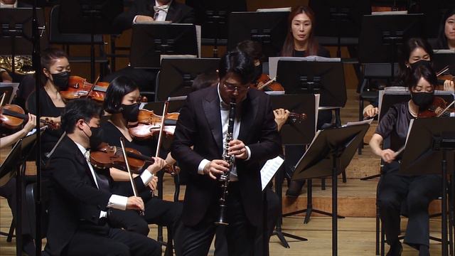 모차르트 / 클라리넷 협주곡 Mozart / Concerto for Clarinet kv.622 / 조성호 / 울산시립교향악단 смотреть онлайн