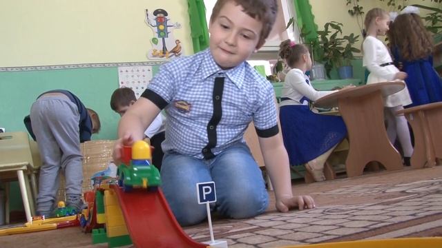 Детский садик, до свиданья, Милый садик, помни нас! смотреть онлайн
