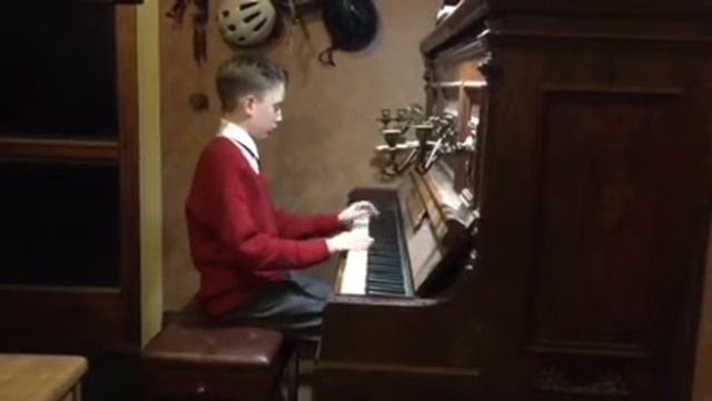 13 year old Tom Summerfield discovers Jazz смотреть онлайн