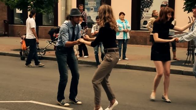 LINDI HOP DANCERS смотреть онлайн