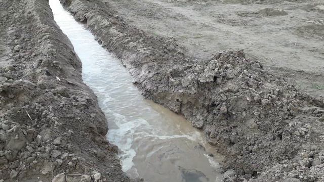 Выход воды от водяного насоса Гидротаран ГТ-400. смотреть онлайн