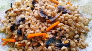 Перловка с шампиньонами, луком и морковью! Вкусно и сытно!