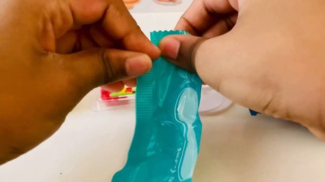 UnBox 8 MGA Mini Verse | Make It Mini Food | Diner Series 1 | 18 to Collect смотреть онлайн