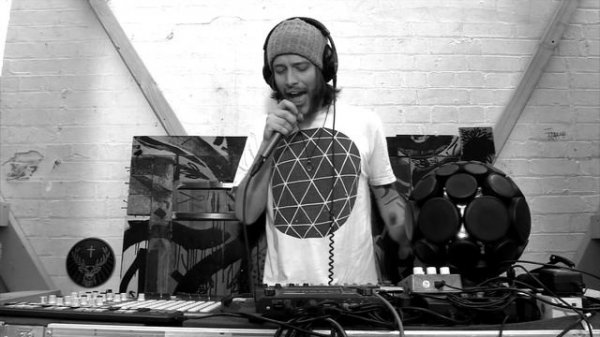 MC Xander Performance - Bass Music