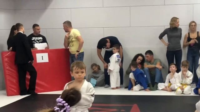 Первые Соревнования Черкашина Никиты по Дзюдо! (6 лет) смотреть онлайн