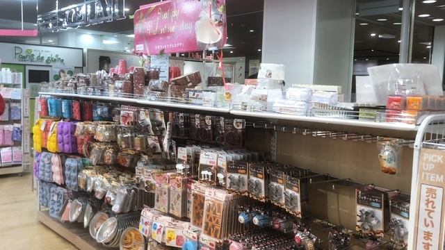 Что значит шоколад от японки на День Святого Валентина и магазин ВСЁ ПО 100 йен смотреть онлайн