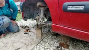 Citroen Berling0 2000 замена переднего ступичного подшипника с помощью перфоратора