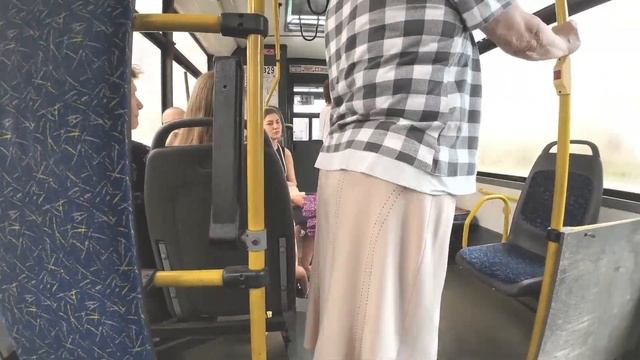 Начало прогулки особенных людей по Новосибирску смотреть онлайн
