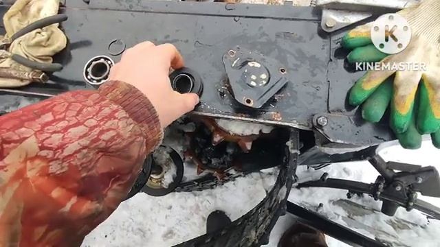 Буран 640, замена САЛЬНИКОВ ведущего вала. смотреть онлайн