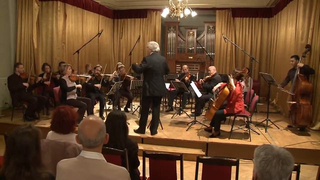 W. A. Mozart: Eine Kleine Nachtmusik (Serenade No. 13 For Strings In G  Major), KV. 525