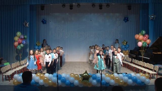Выпускной 2021 - песня "Воспитатель наш" - группа 7А смотреть онлайн