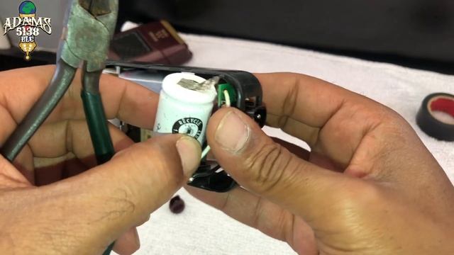 REPLACING THE BATTERY IN MY WAHL SHAVERS смотреть онлайн