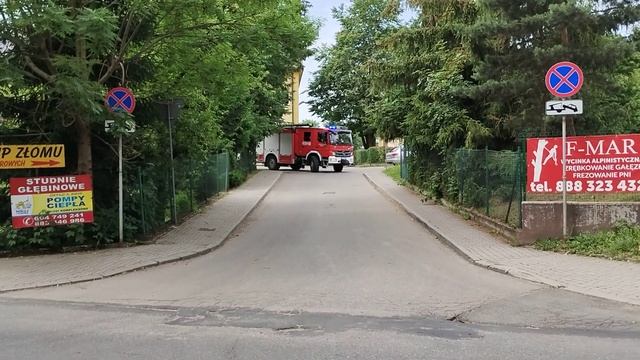 Wyjazd alarmowy GBA Mercedes Atego 1329 459[K]98 do plamy oleju | OSP Niedźwiedź смотреть онлайн