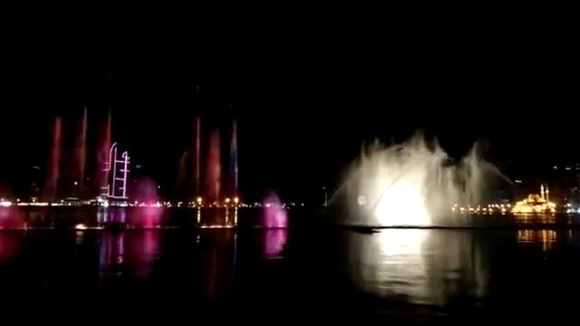 Поющие фонтаны Шарджи ОАЭ Видео ютуб смотреть онлайн
