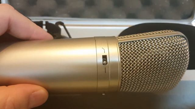 Behringer B2 Pro studio mic смотреть онлайн