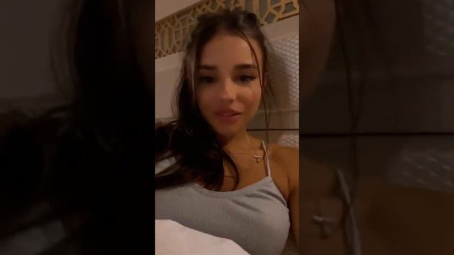 Sandrasell~1639172277~17930134675804079~1