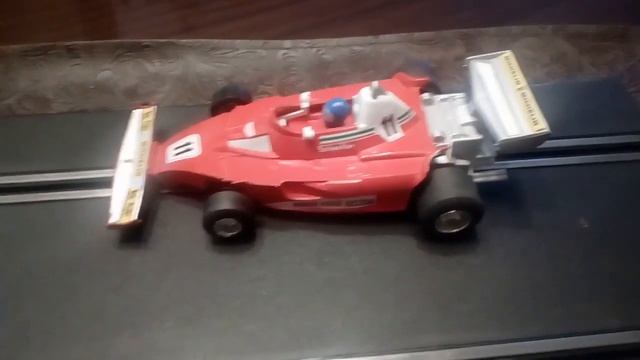Polistil 1:32 Ferrari 312 T2 (Evolution A97) 1976 смотреть онлайн