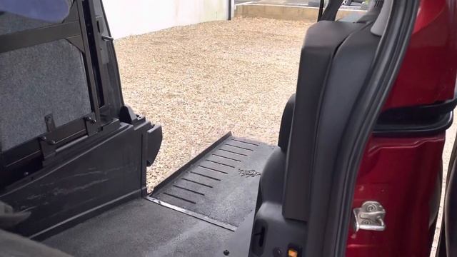 2011 Fiat Qubo boot and ramp opening from the inside смотреть онлайн