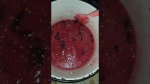 Варенье из красной- черной смородины и крыжовника
