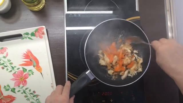Фунчоза жареная с мясом. Чепче по-домашнему. Простой рецепт. смотреть онлайн