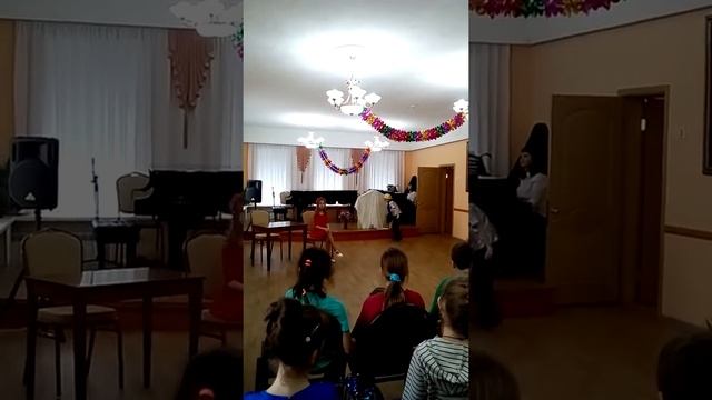 ДЕНЬ ТЕАТРА В ДМШ "МАЛЕНЬКИЙ ПРИНЦ" РУСАЛИНА ИГРАЕТ РОЗУ смотреть онлайн