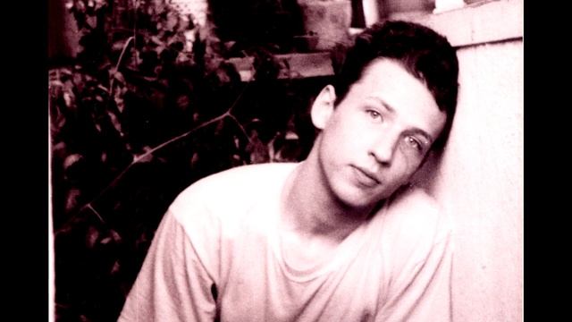 Борис Рыжий - Синий свет в коридоре больничном(читает А.Кожевников) смотреть онлайн