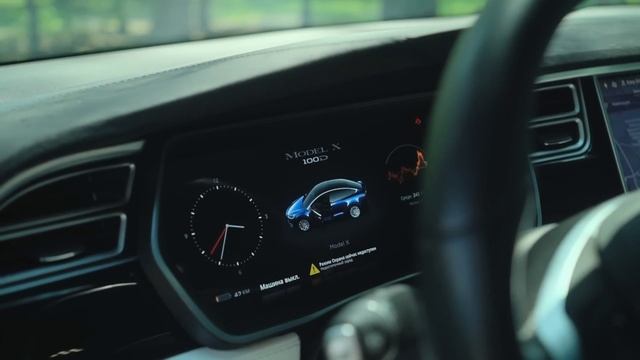 Tesla Model X - Король среди электричек. смотреть онлайн