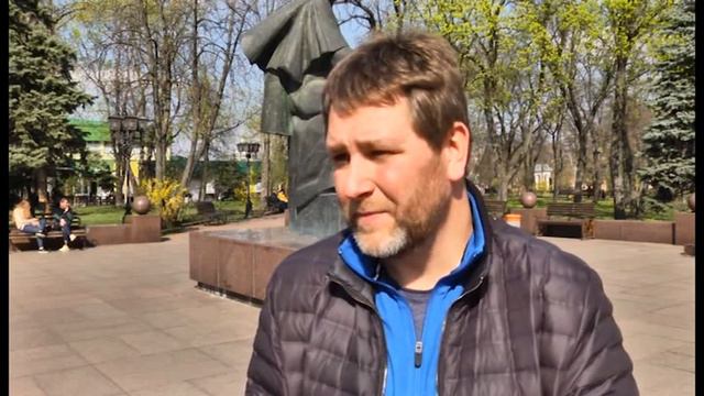 Сумнівна агітація в центрі Прилук смотреть онлайн