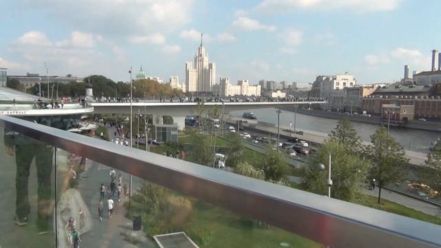 Красивые места Москвы для фото Парящий мост в парке Зарядье смотреть онлайн