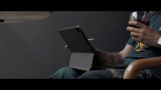 Usando SÓLO el iPad Pro como ordenador principal, ¿sustituye a mi Mac? смотреть онлайн
