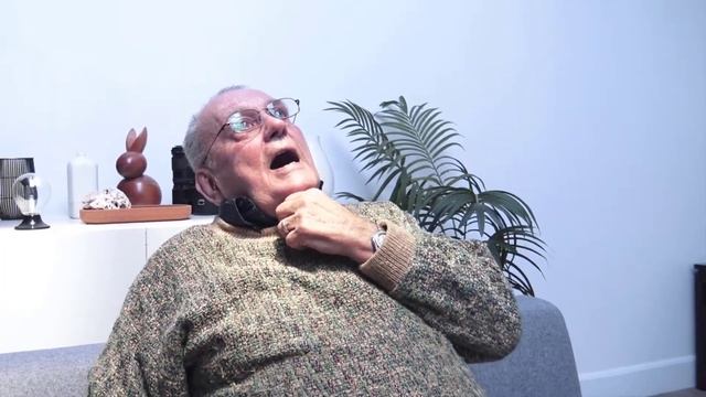 People React to the Virtual Sun A7 смотреть онлайн