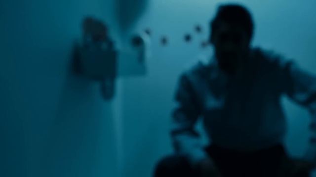 Чем масштабней разводка, тем она древнее и проще её провернуть - Револьвер / Revolver 2005 смотреть онлайн