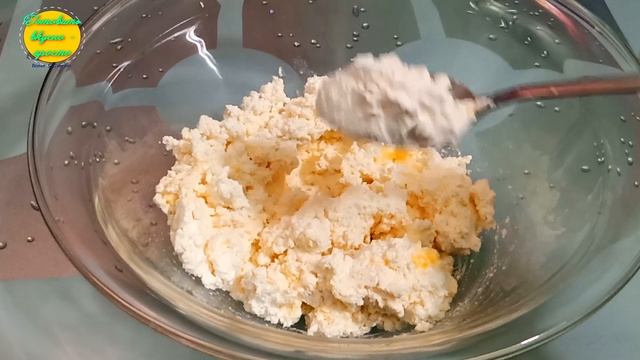 СЫРНИКИ СОЛЕНЫЕ С ЗЕЛЕНЬЮ УКРОПА . СЫРНИКИ БЕЗ ЗАМОРОЧЕК!/#irinashparko смотреть онлайн