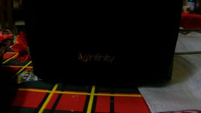 Amplificador (Amplifier) Luxman LV-100 + Infinity Primus 150