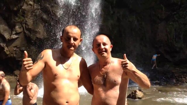 Купание ...Медовые водопады. смотреть онлайн